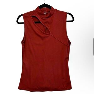 Halogen Mock Neck Sleeveless Cutout Top in Burgundy/Copper